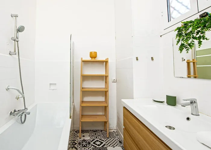 Le Charme Au Coeur De Menton! Διαμέρισμα